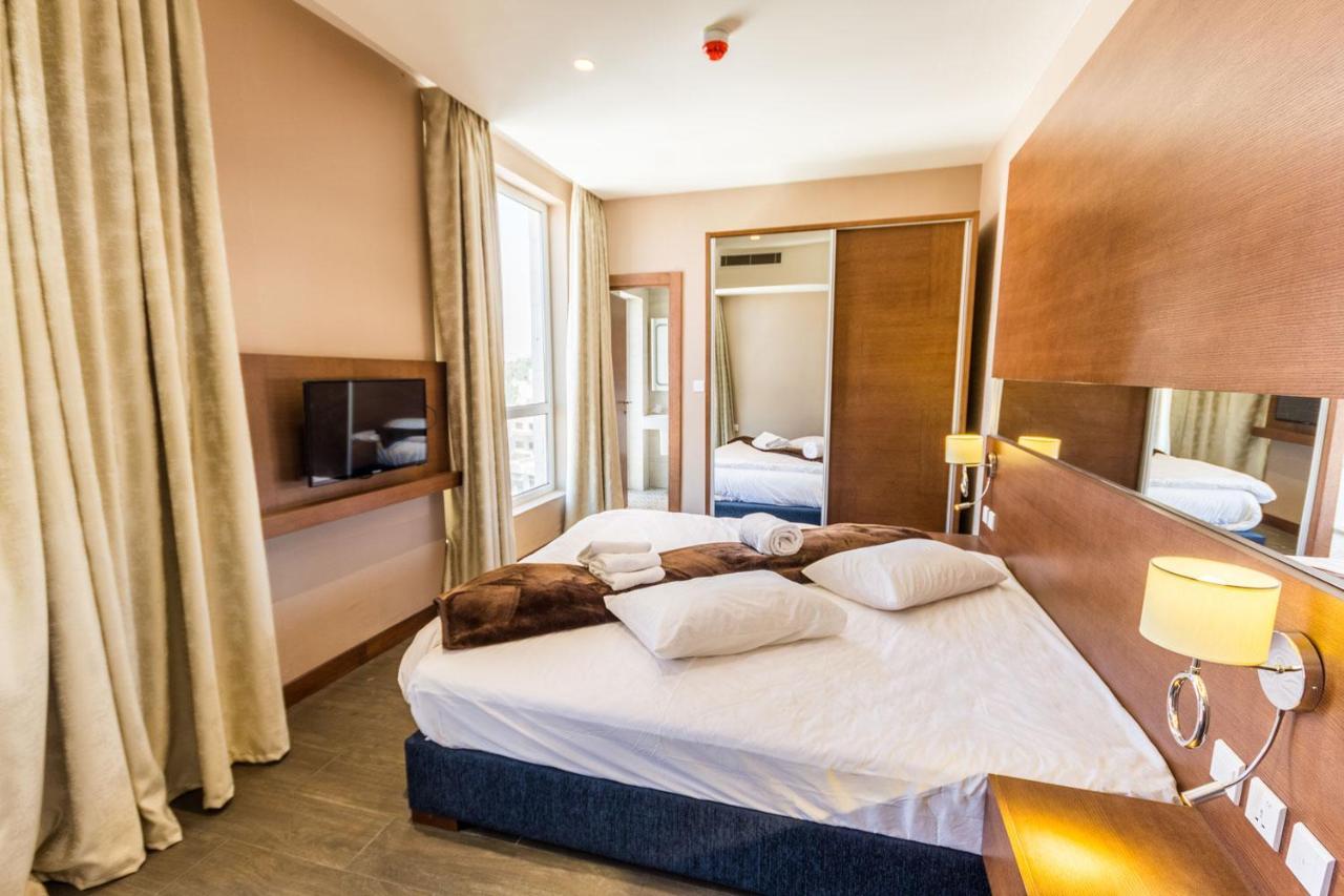 Seventh-Star Hotel Ammán Kültér fotó